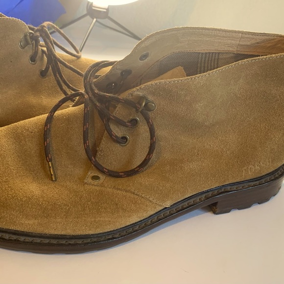 Fossil Other - Fossil Chukka ankle boots. Quality suede material. Exceptional preowned …